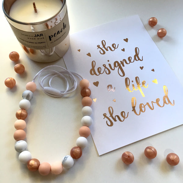 Mila Silicone Mum Necklace