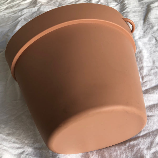 SECONDS - Silicone Sand Set | Bucket, Spade & 4 Sand Moulds | damaged